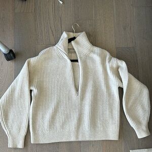 Everlane sweater Small
